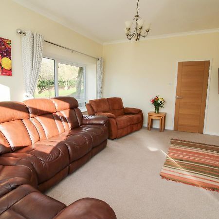 Bicton Lea Villa Acton  Eksteriør bilde