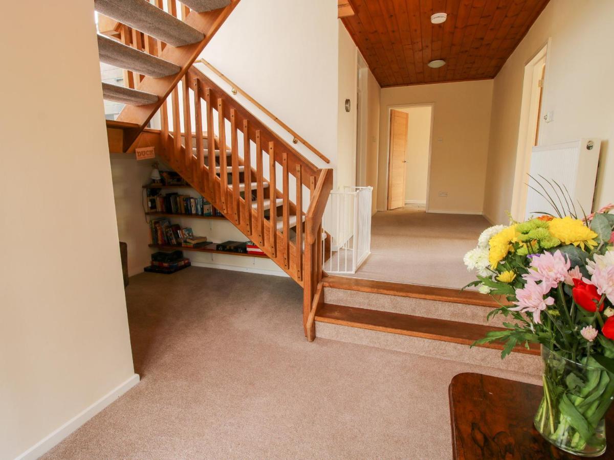 Bicton Lea Villa Acton  Eksteriør bilde
