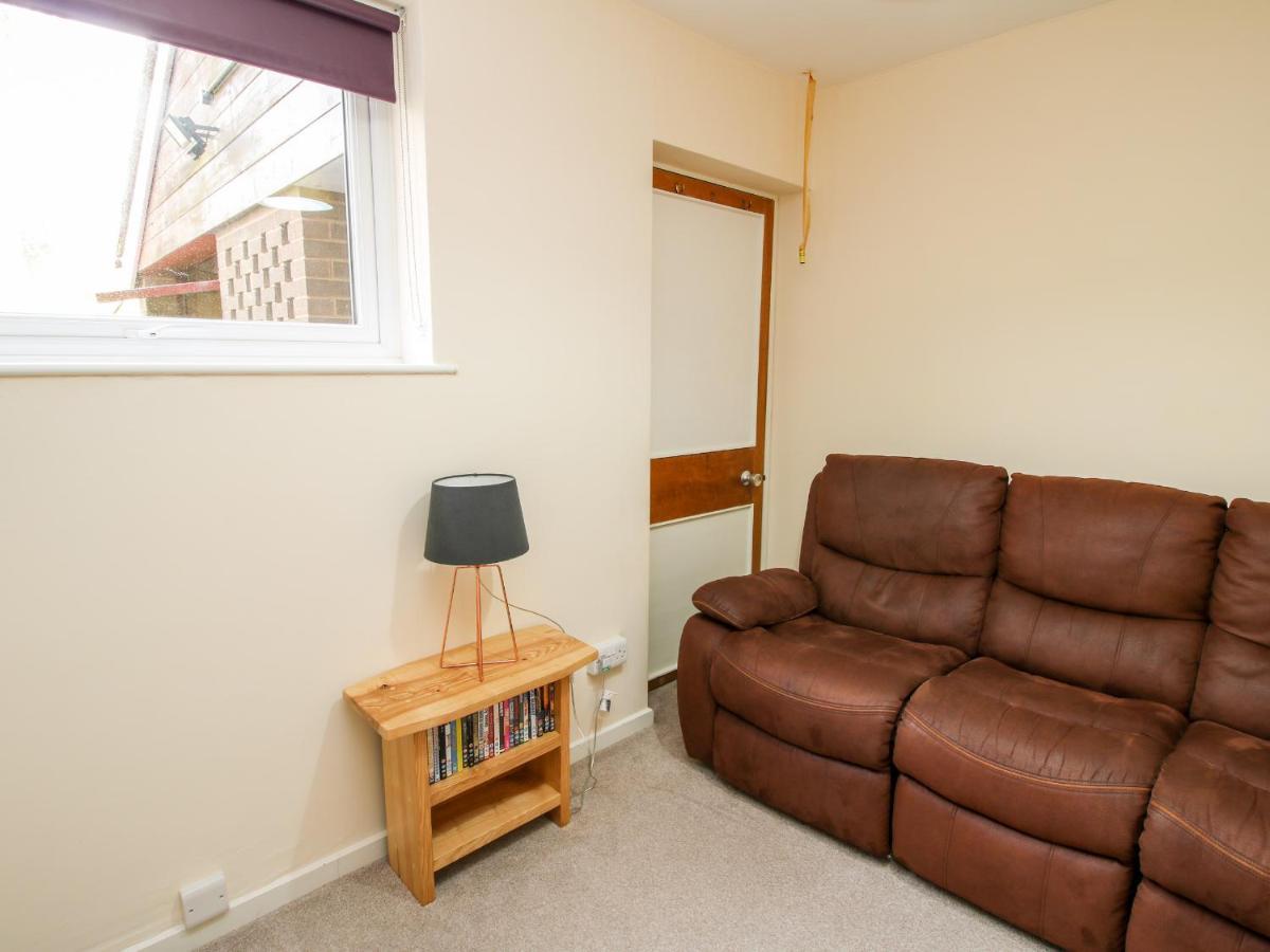 Bicton Lea Villa Acton  Eksteriør bilde