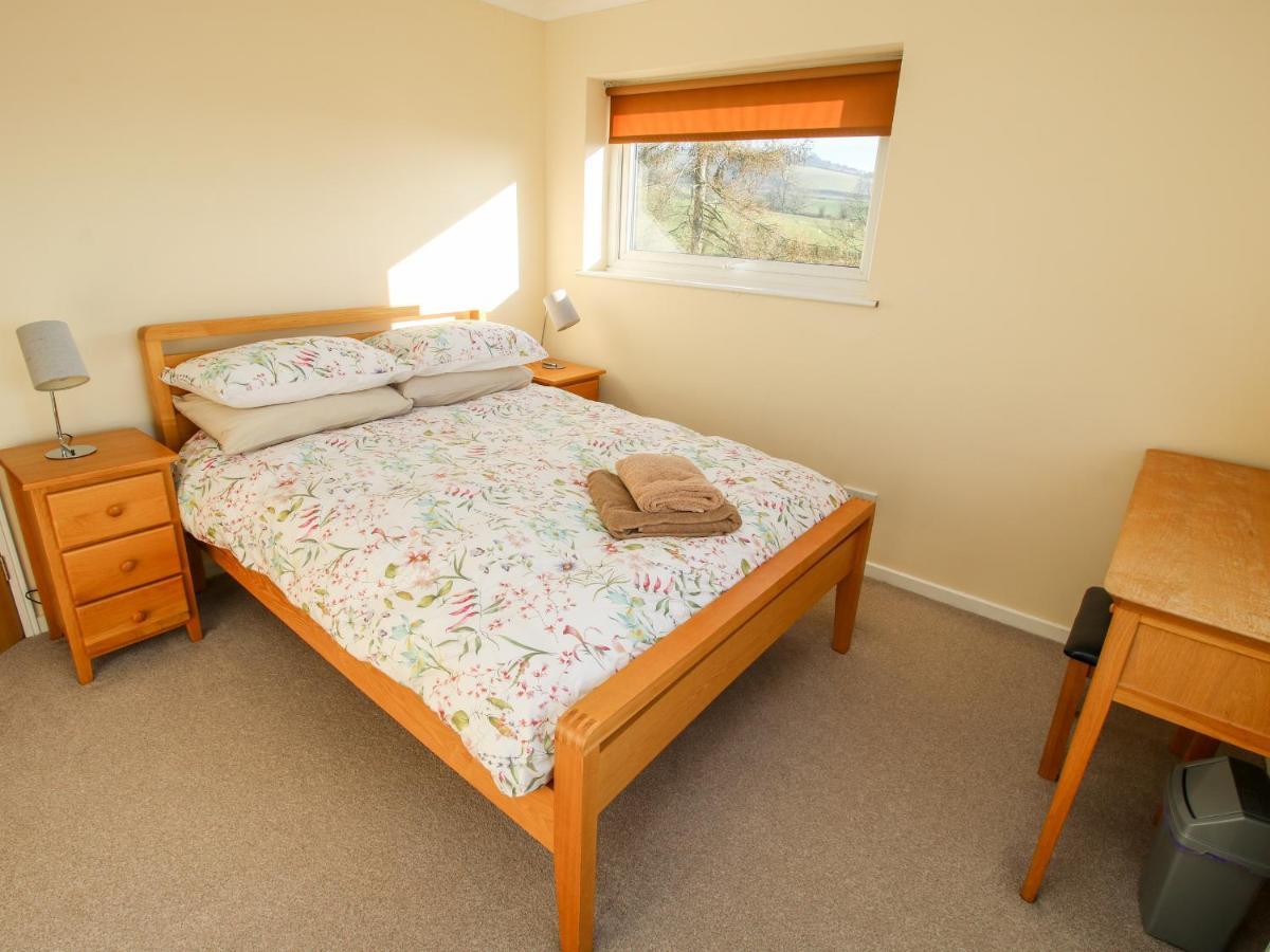 Bicton Lea Villa Acton  Eksteriør bilde