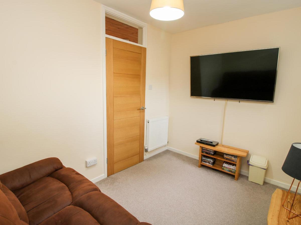 Bicton Lea Villa Acton  Eksteriør bilde