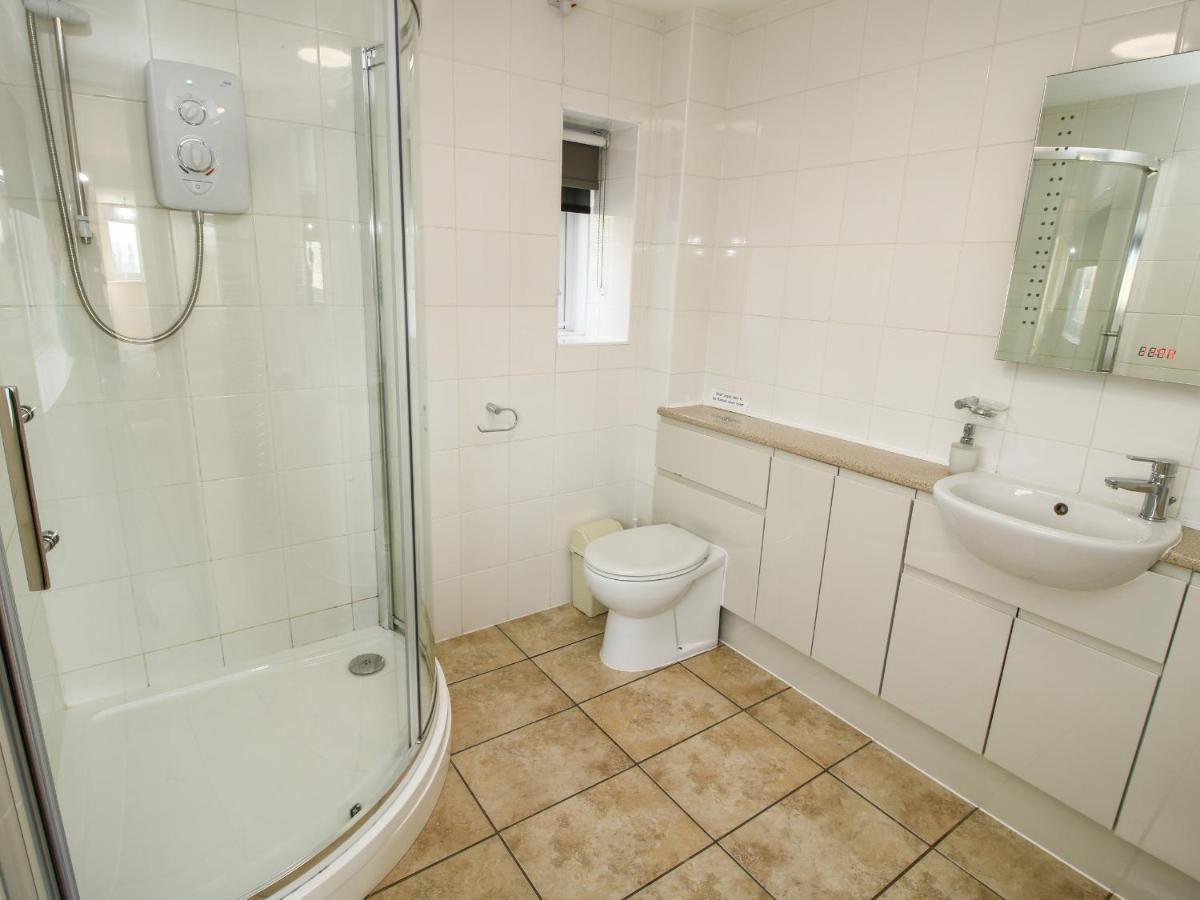 Bicton Lea Villa Acton  Eksteriør bilde